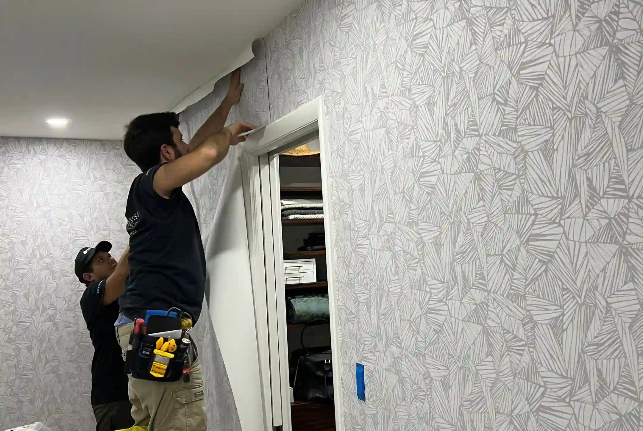 Wallpaper installation service in Arlington, TX